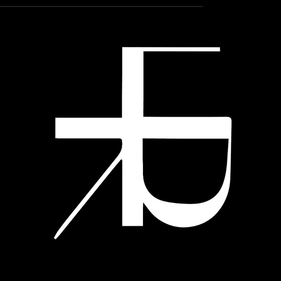 NWOT! 
Roberi & Fraud 
WHITE DORIS 
Sunglasses | Eyeglasses | Eyewear - Picture 9 of 17